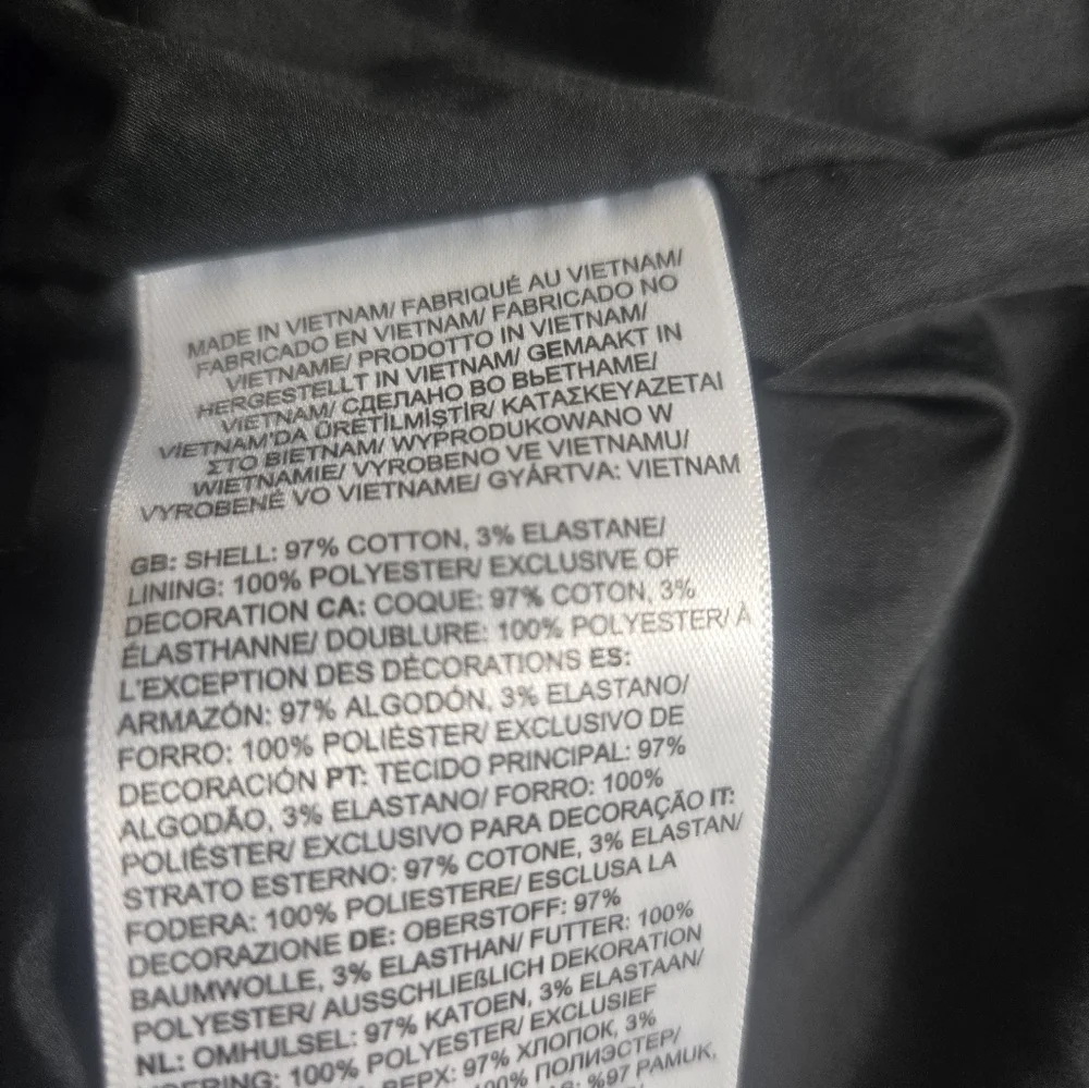 The North Face Women's Medium Black Ripstop Wind Hoodie Jacket New - Picture 8 of 8